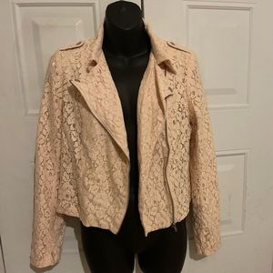 Forever 21 jacket lace with satin inside size M